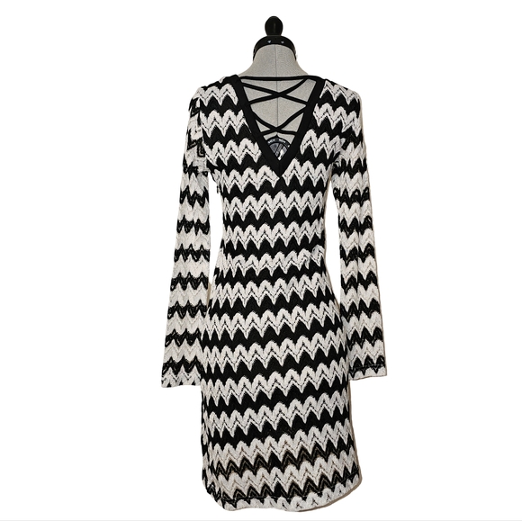 Mini dress - Picture 2 of 2